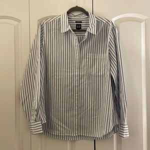 Gap Perfect Shirt Button Up